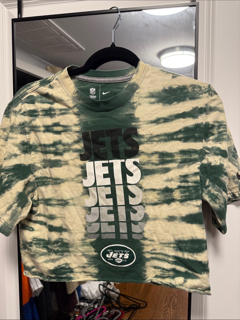 NFL Green and Cream Tie-Dye Jets Crop Top